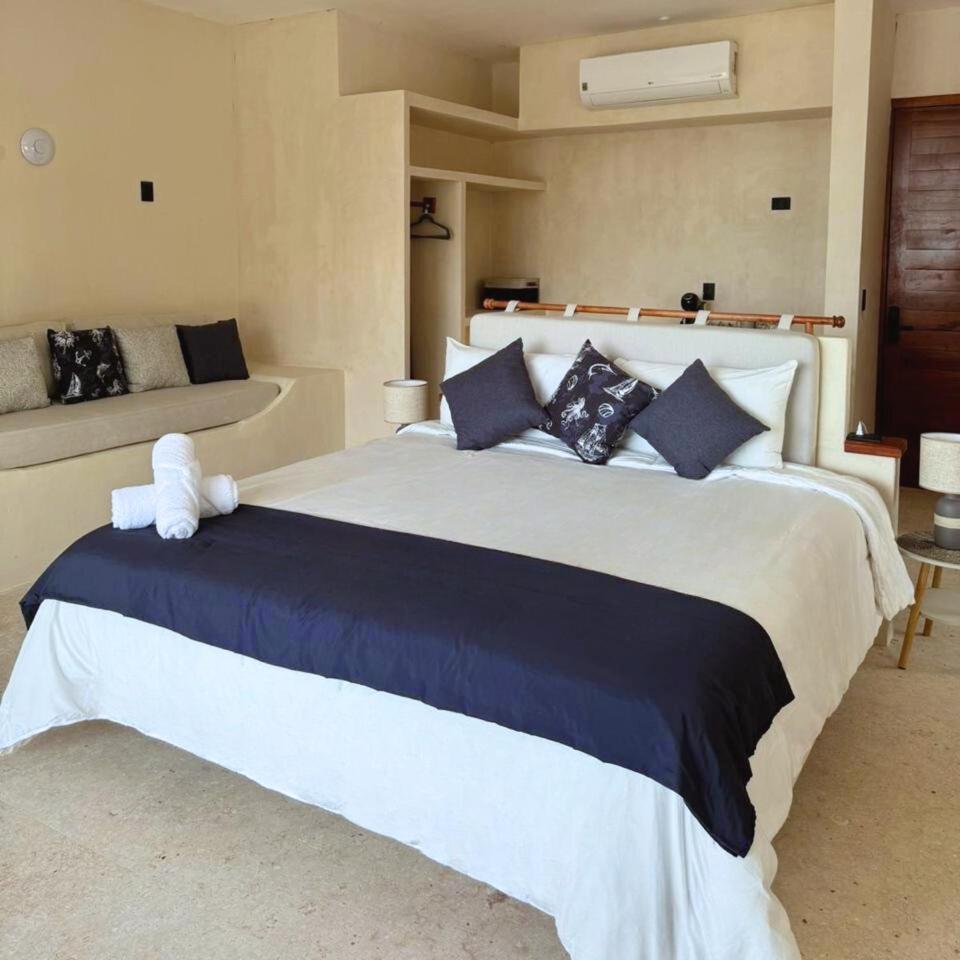 Dk Luxury Ocean Front Villa - Adults Only ホルボックス島 エクステリア 写真